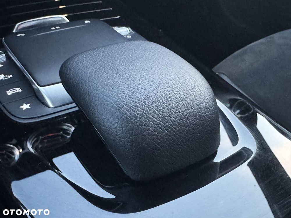 Mercedes-Benz CLA - 20