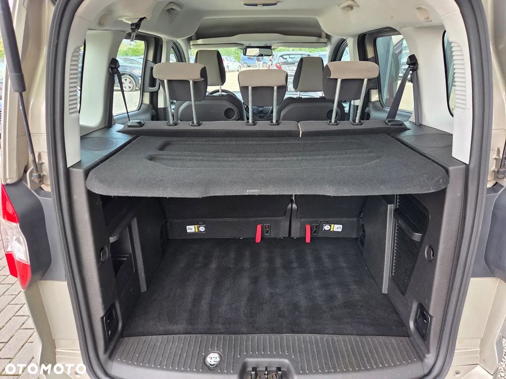 Ford Tourneo Courier 1.5 TDCi Ambiente - 8