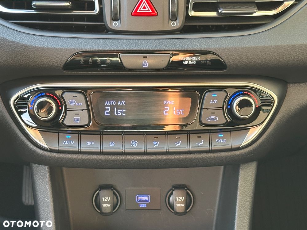 Hyundai i30 1.5 DPI Comfort - 23