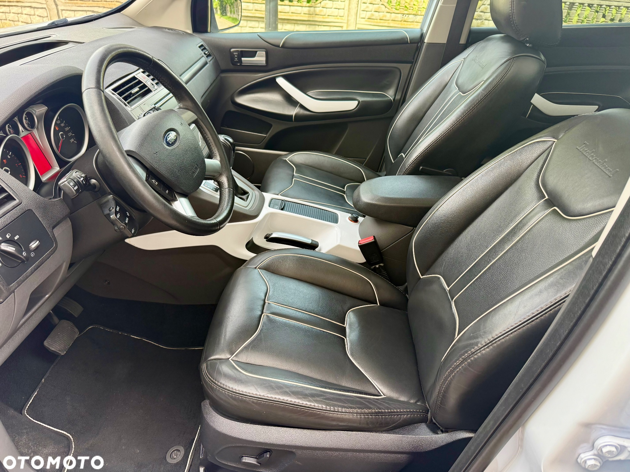 Ford Kuga 2.5 4x4 Individual - 19