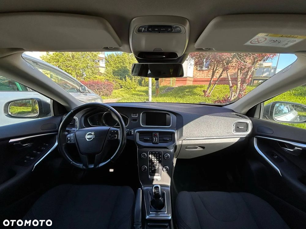 Volvo V40 - 8