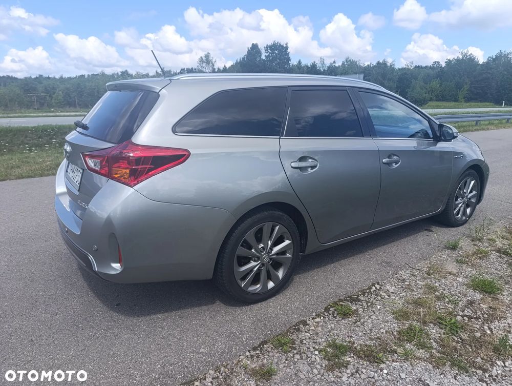 Toyota Auris - 4