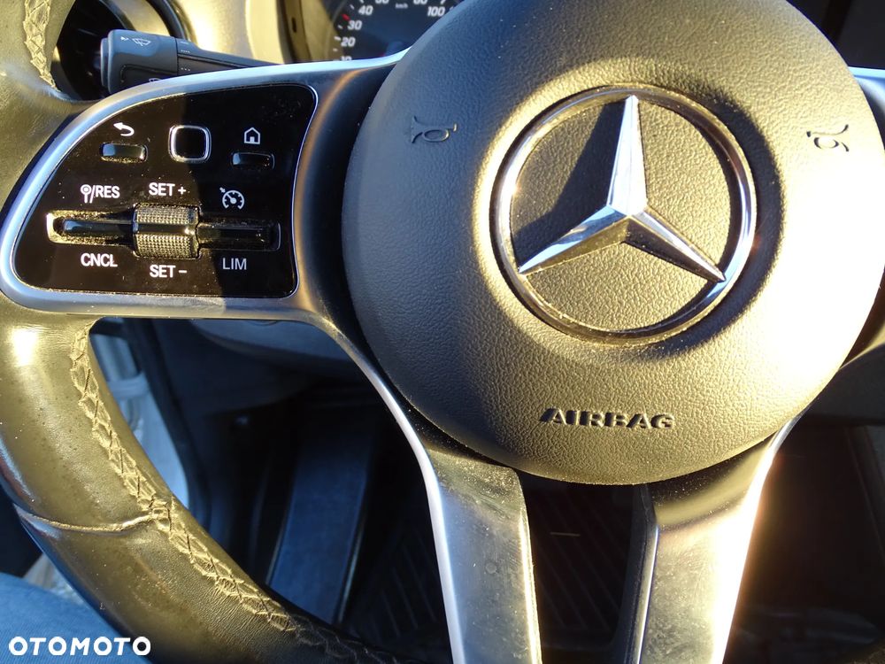 Mercedes-Benz SPRINTER - 23