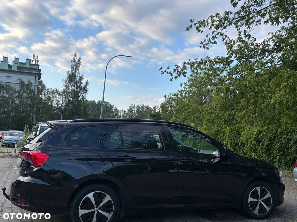 Fiat Tipo 1.6 MultiJet DCT Lounge - 23