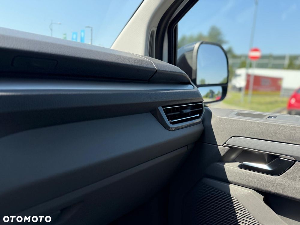 Volkswagen Transporter T7 - 28