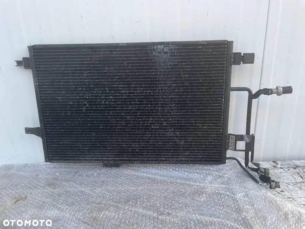 CHŁODNICA KLIMATYZACJI AUDI A6 C5 2.5 TDI 4B0260401G - 1