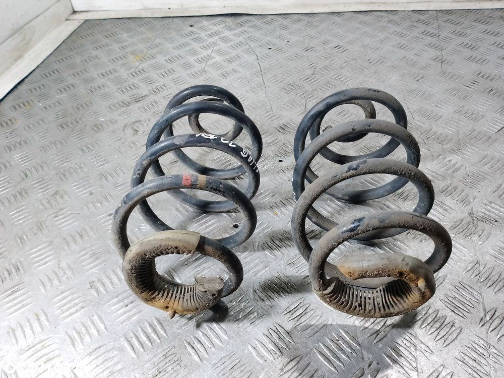 SPRĘŻYNY TYŁ RENAULT CLIO III ( 05-13 ) 1.2 16V - 3