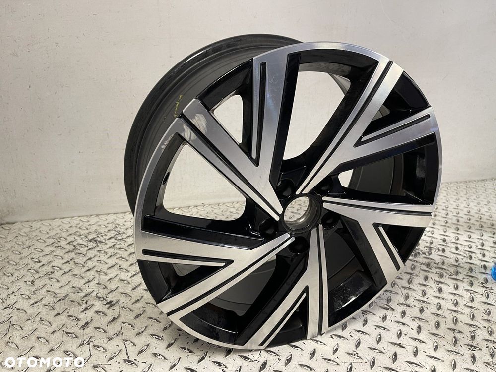 FELGA ALUMINIOWA VW GOLF VIII 8 GTI GTD R-LINE 7.5J  X  18 ET51 5X112 ALUFELGA 5H0601025AE - 4