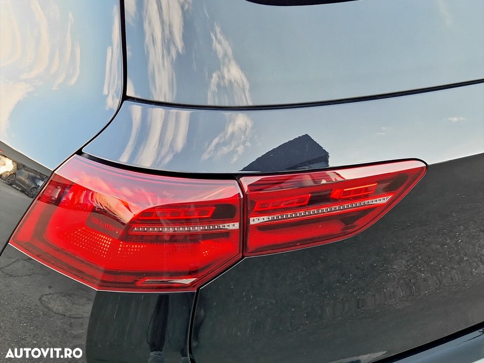 Volkswagen Golf - 11