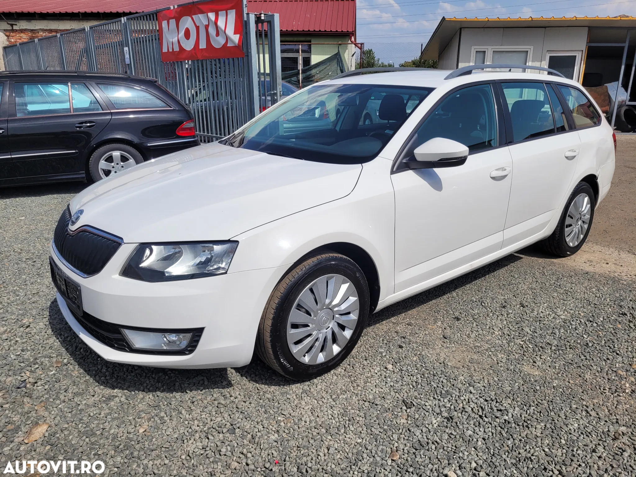 Skoda Octavia 1.6 TDI AMBITION - 4