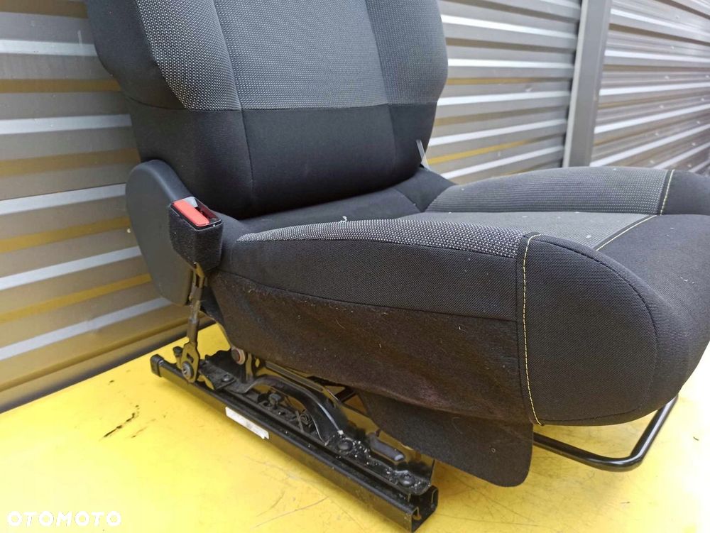 CITROEN C3 III FOTEL PRZÓD LEWY PRAWY - 10
