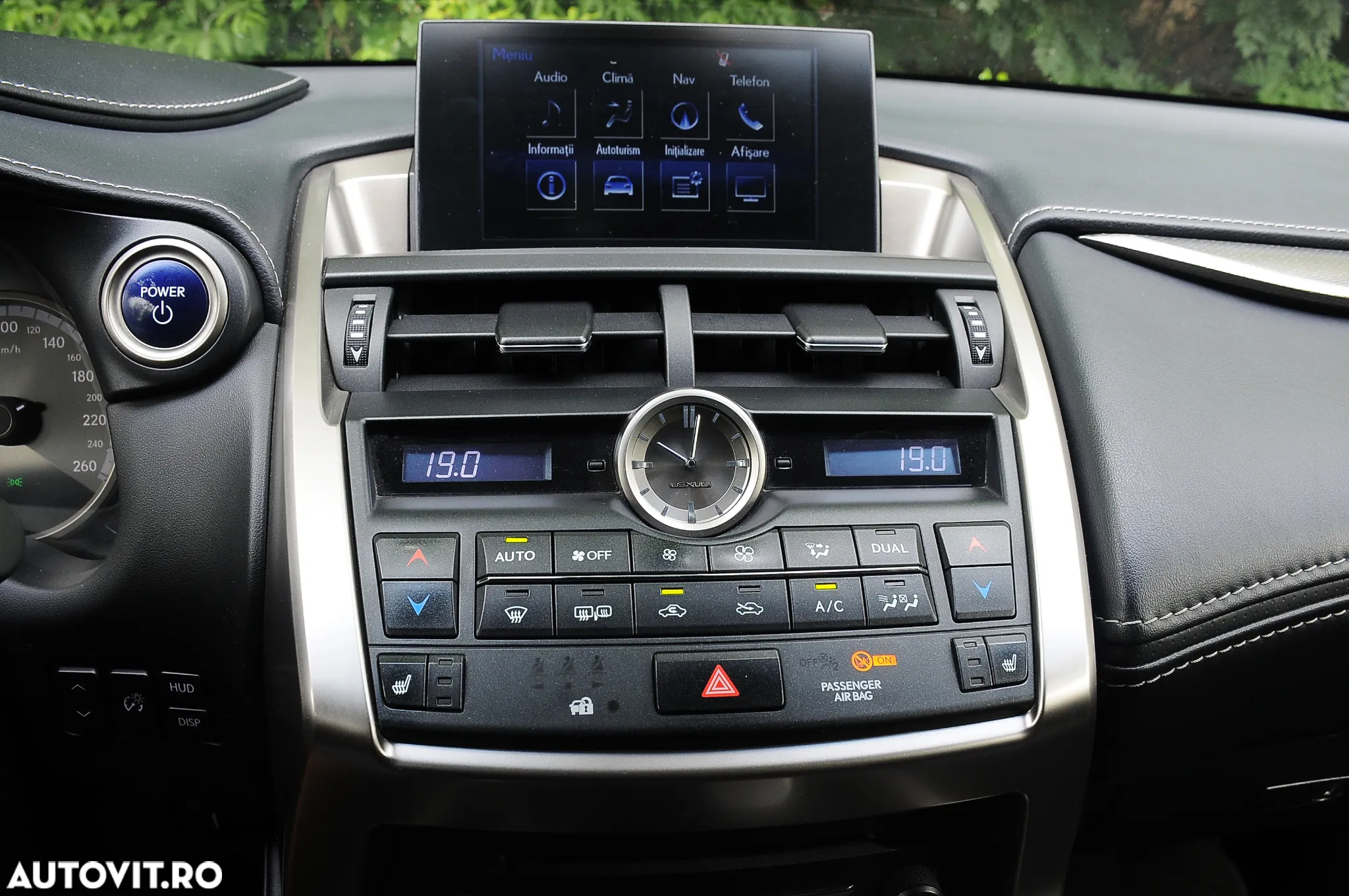 Lexus Seria NX 300h F Sport - 16