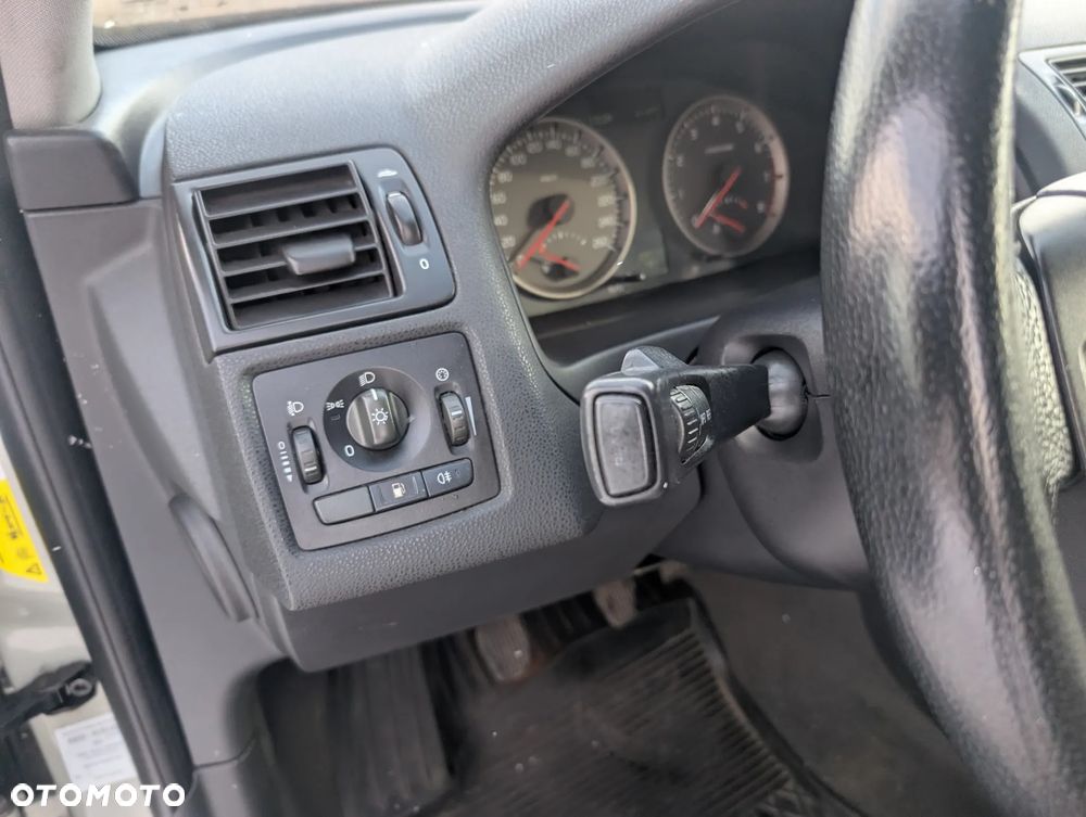 Volvo C30 2.0 Momentum - 31