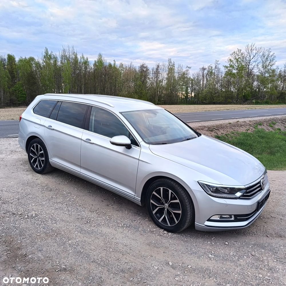 Volkswagen Passat 2.0 TDI (BlueMotion Technology) Highline - 1