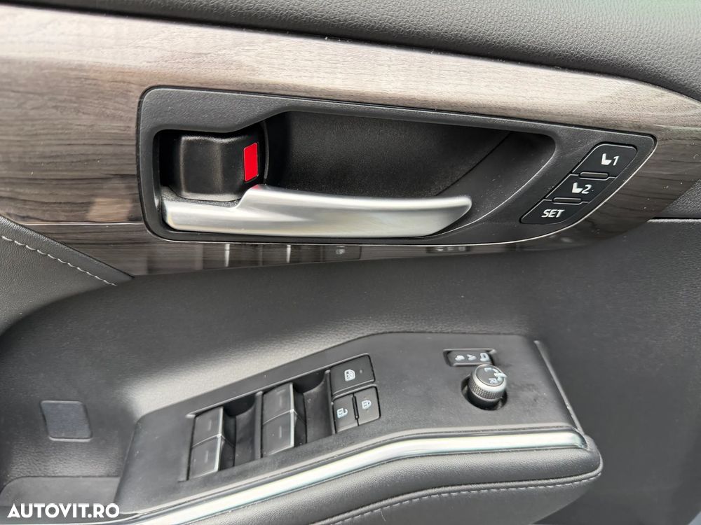 Toyota Highlander 2.5 L Hybrid Dynamic Force 248CP Exclusive Metallic - 13