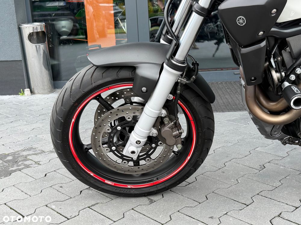 Yamaha MT - 33