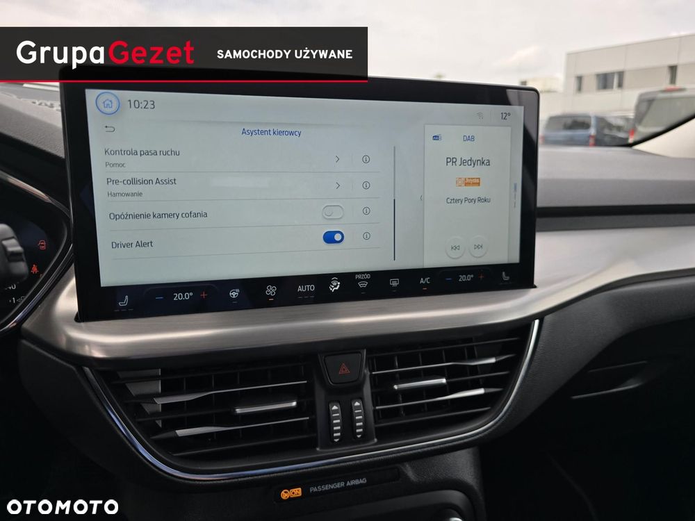 Ford Focus 1.0 EcoBoost Titanium X - 26