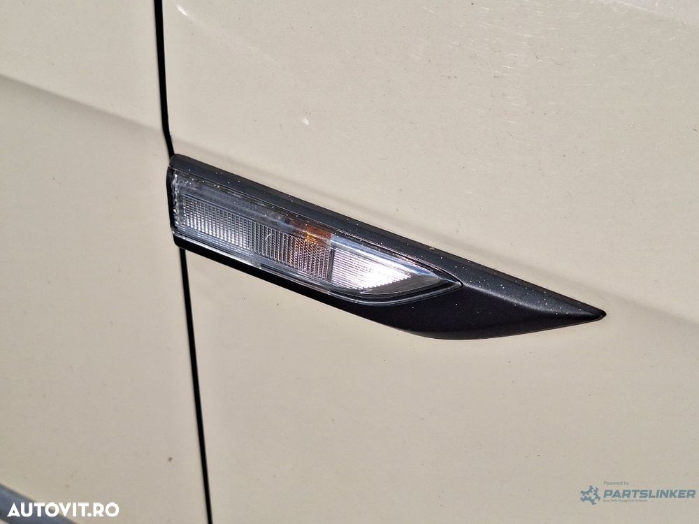 Lampa de semnalizare aripa fata dreapta VOLKSWAGEN CADDY IV Estate SAB, SAJ 2015 - >2.0 TDI CUUD, DFSD - 1