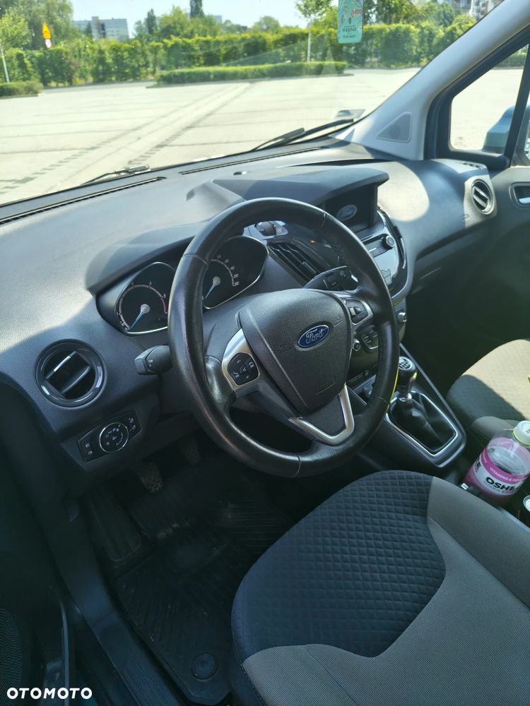 Ford Tourneo Courier 1.5 TDCi Titanium - 15