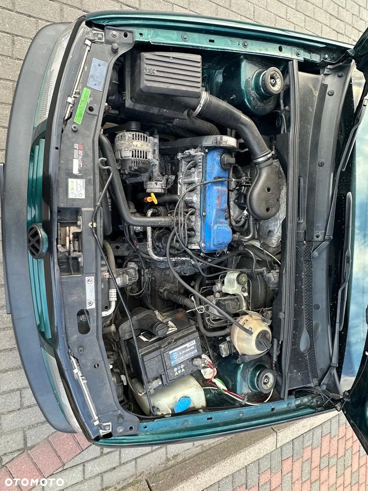 Volkswagen Vento - 13