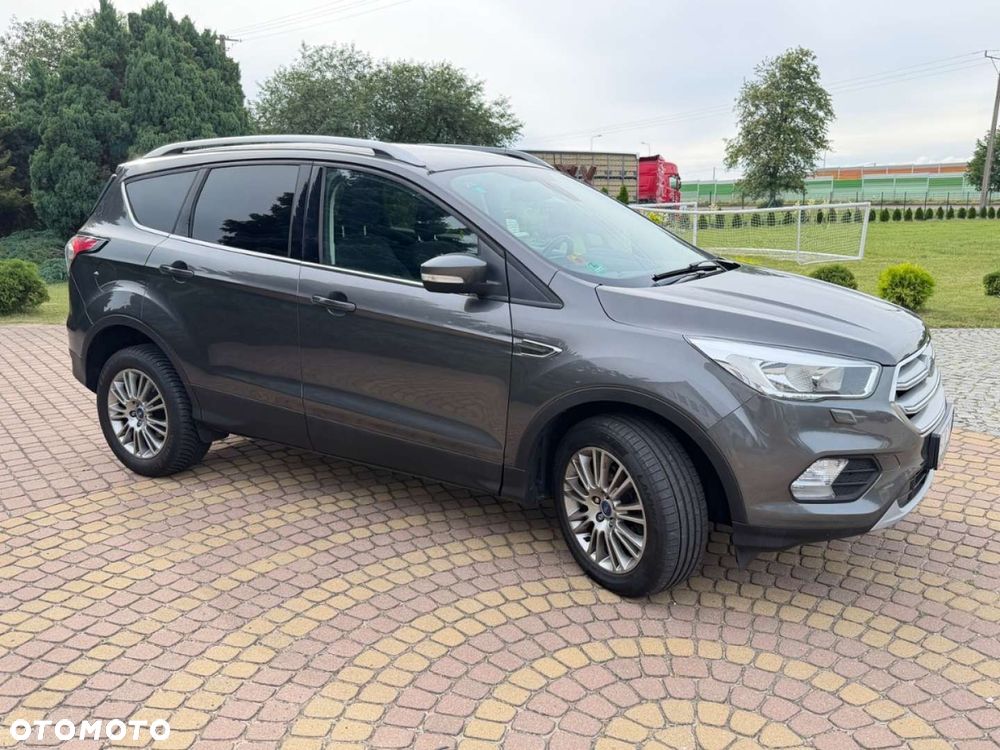 Ford Kuga - 2