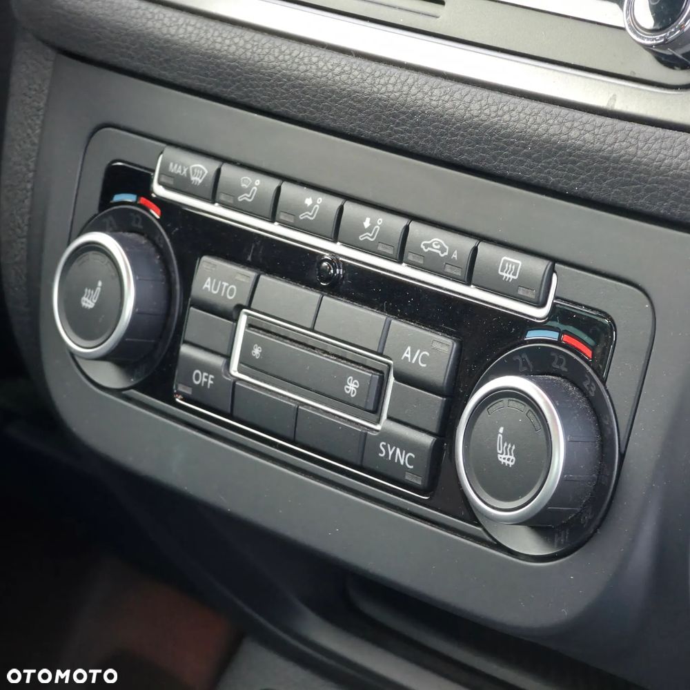 Volkswagen Golf Plus - 17