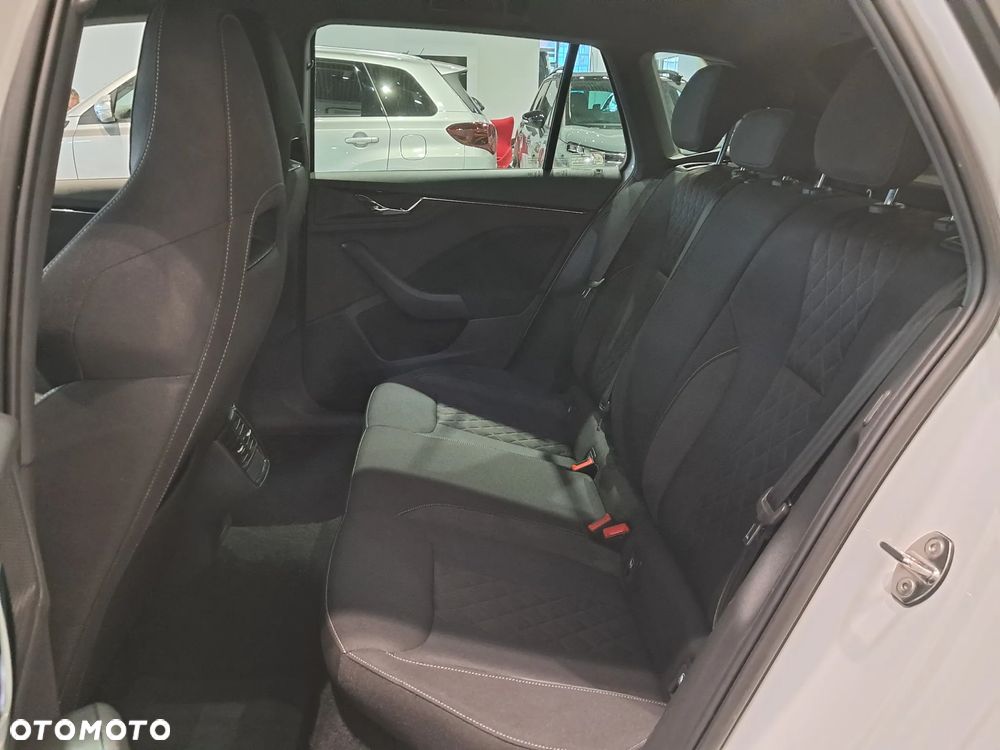Skoda Kamiq 1.0 TSI Style DSG - 17