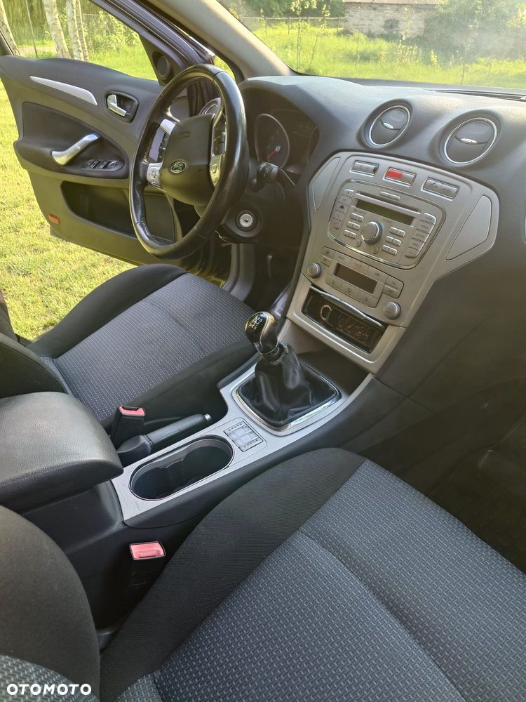 Ford Mondeo - 9