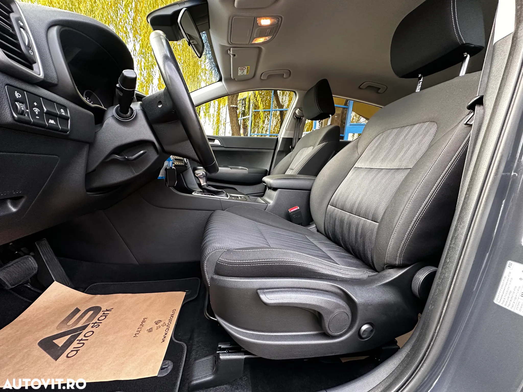 Kia Sportage 1.6 DSL MHEV 7DCT HP 4x2 Business Line - 16