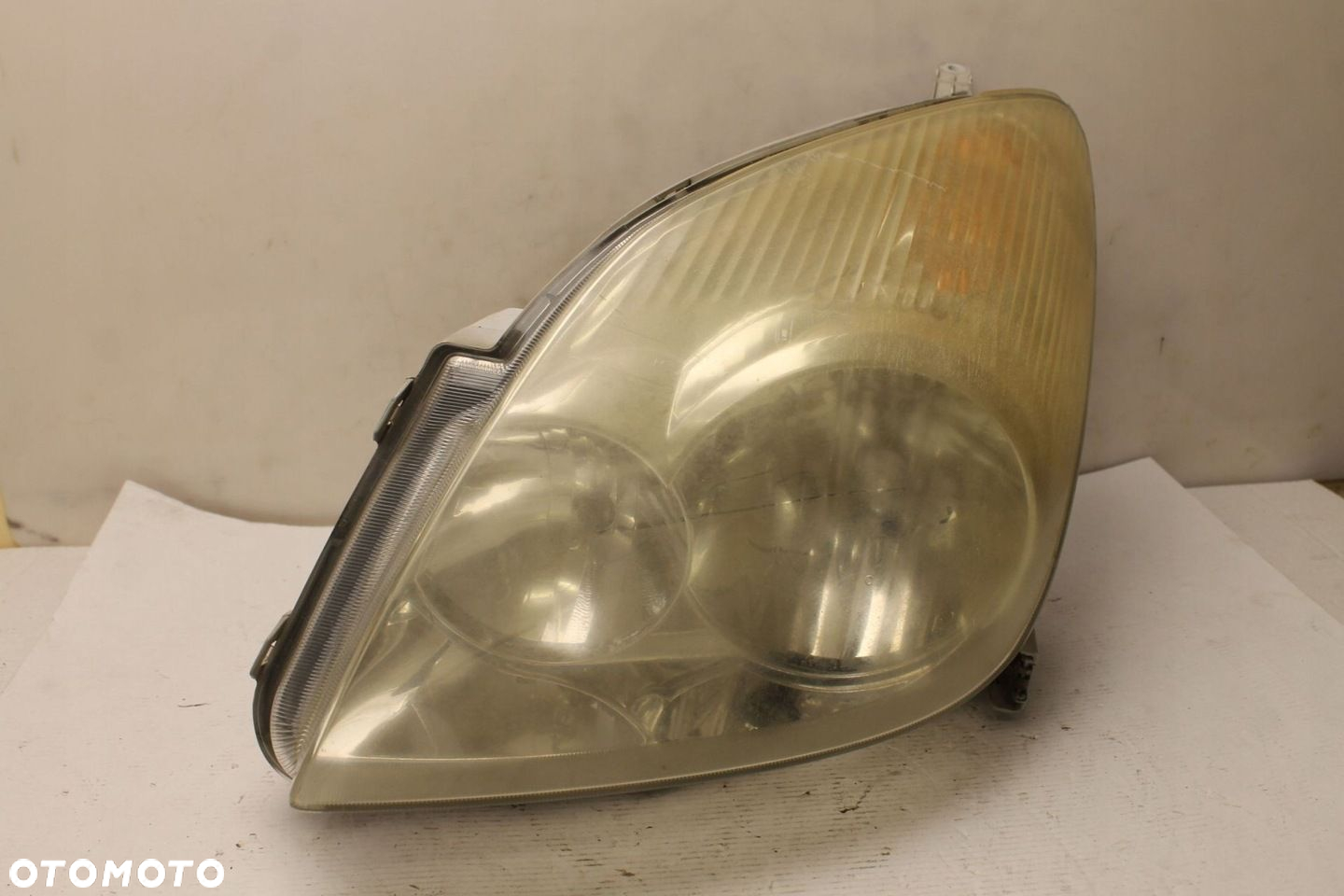 TOYOTA COROLLA VERSO LAMPA LEWY PRZÓD LEWA PRZEDNI - 2