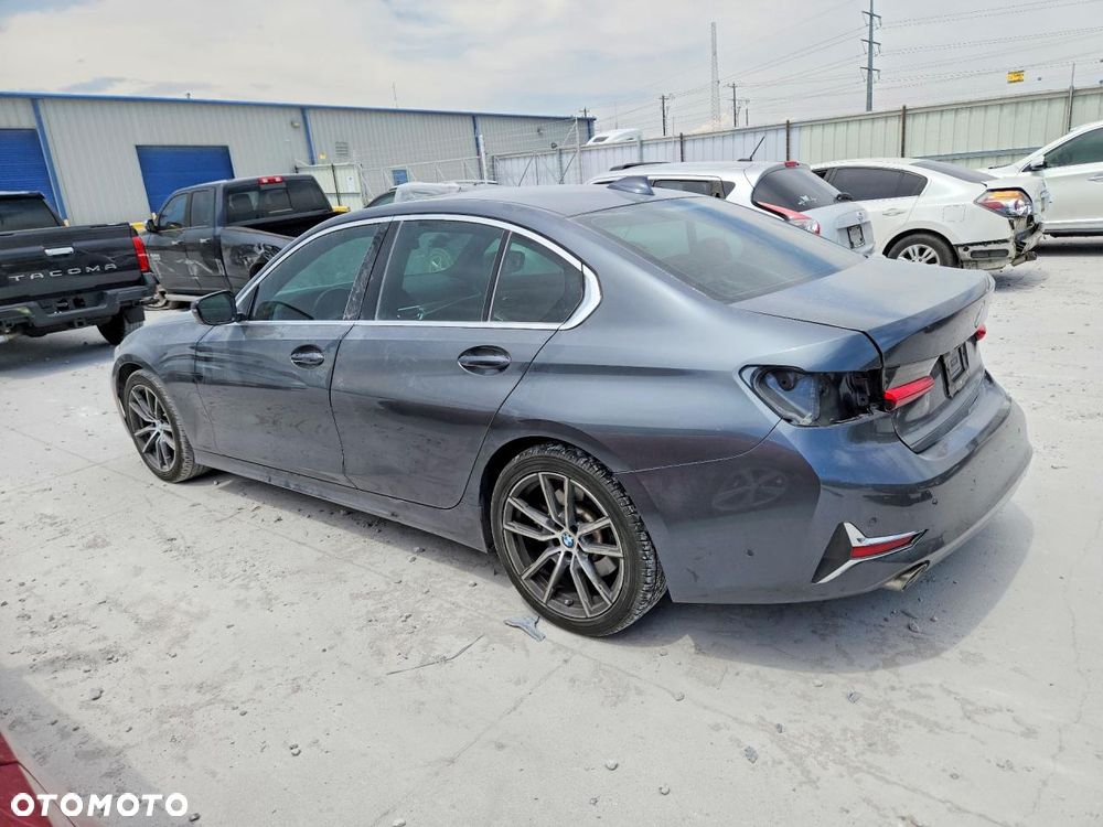 BMW Seria 3 330i Edition Luxury Line Purity - 4