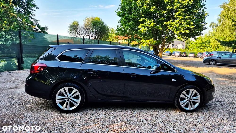 Opel Astra 1.4 Turbo Cosmo - 9