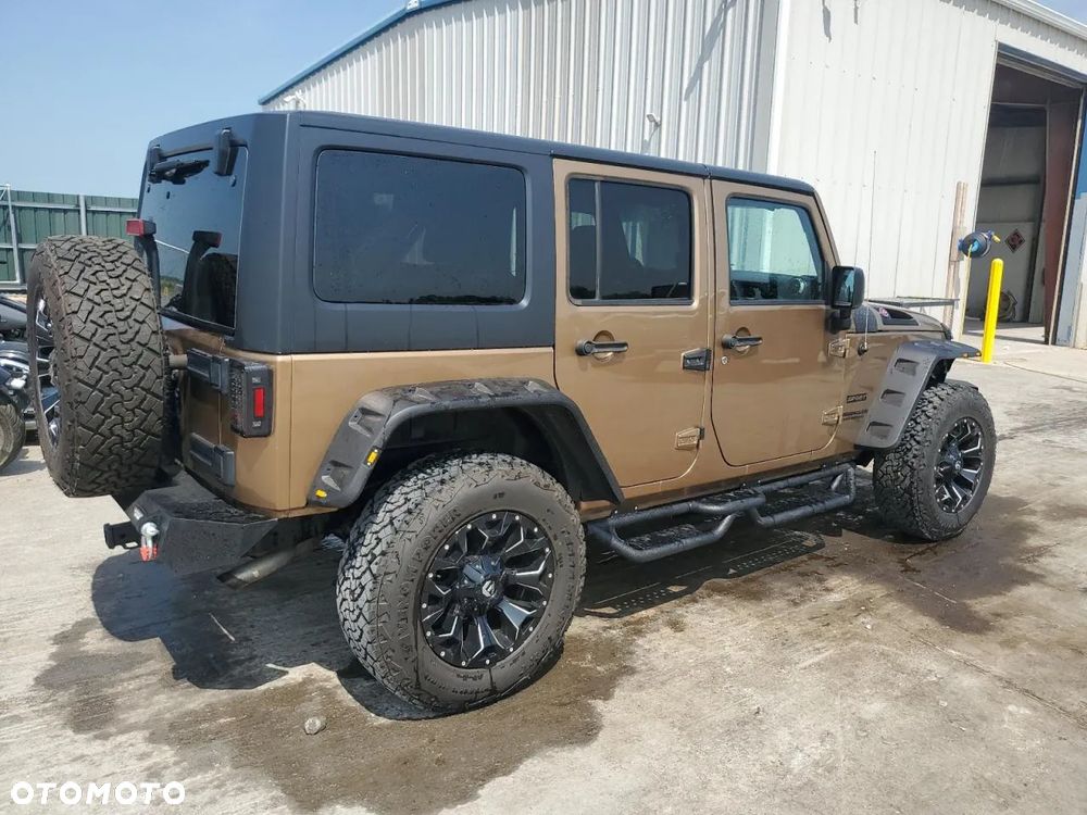 Jeep Wrangler - 4