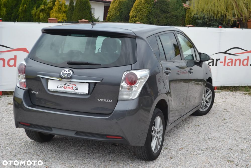 Toyota Verso 1.6 D-4D Prestige - 16