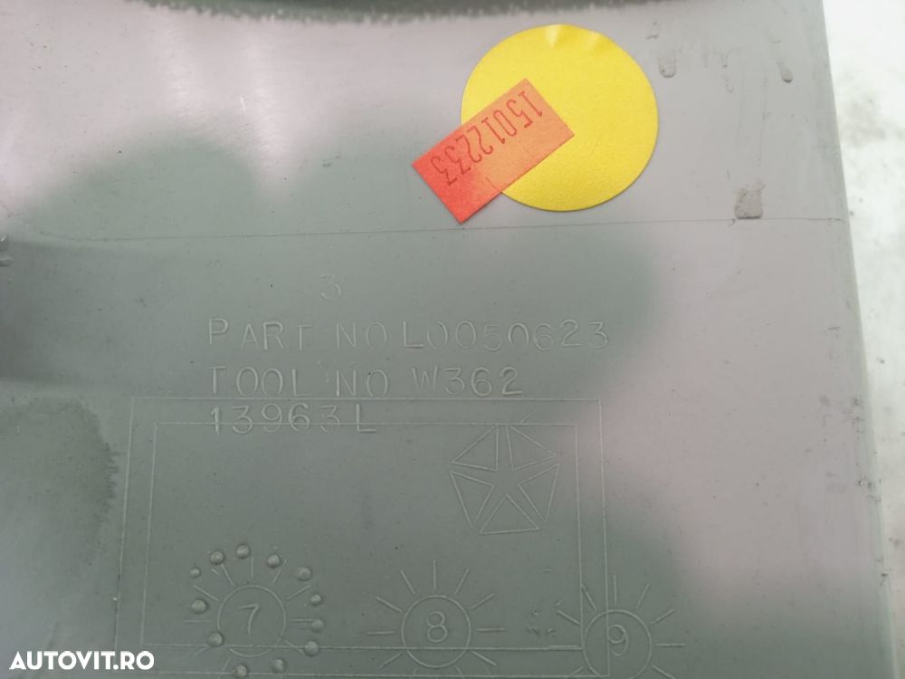 Ornament l0050623 Chrysler Voyager 5 [2007 - 2011] 2.8 crdi vm64c - 2