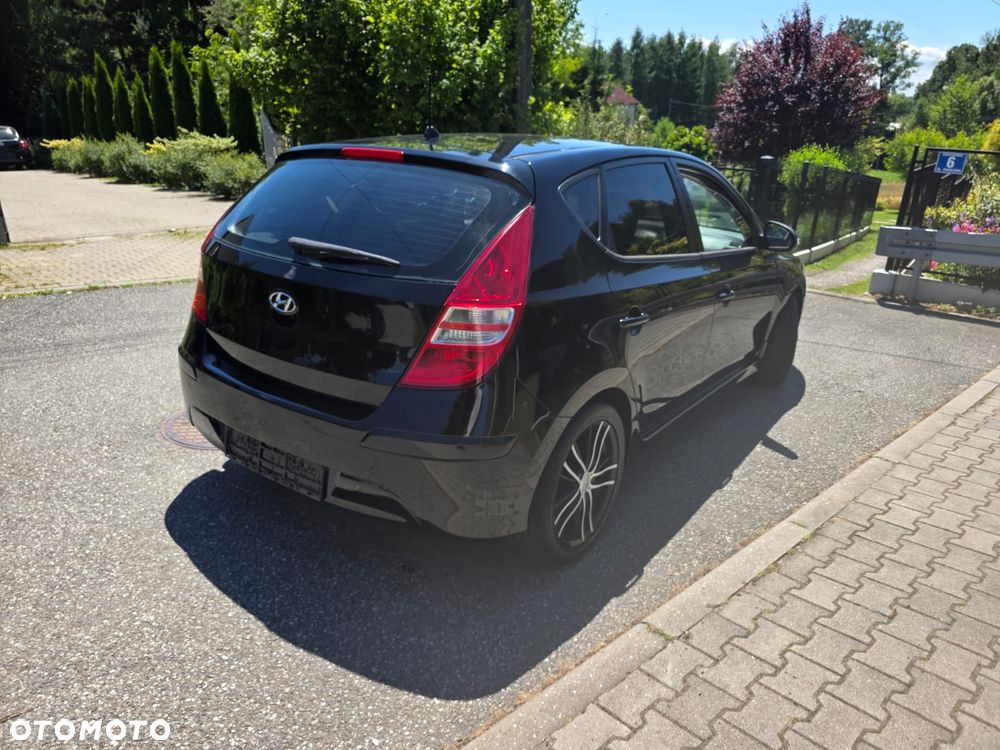 Hyundai i30 1.4 Comfort World Cup - 29