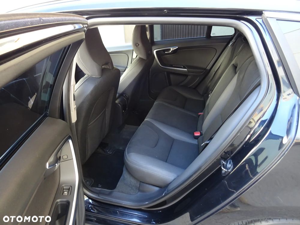 Volvo V60 D3 - 9