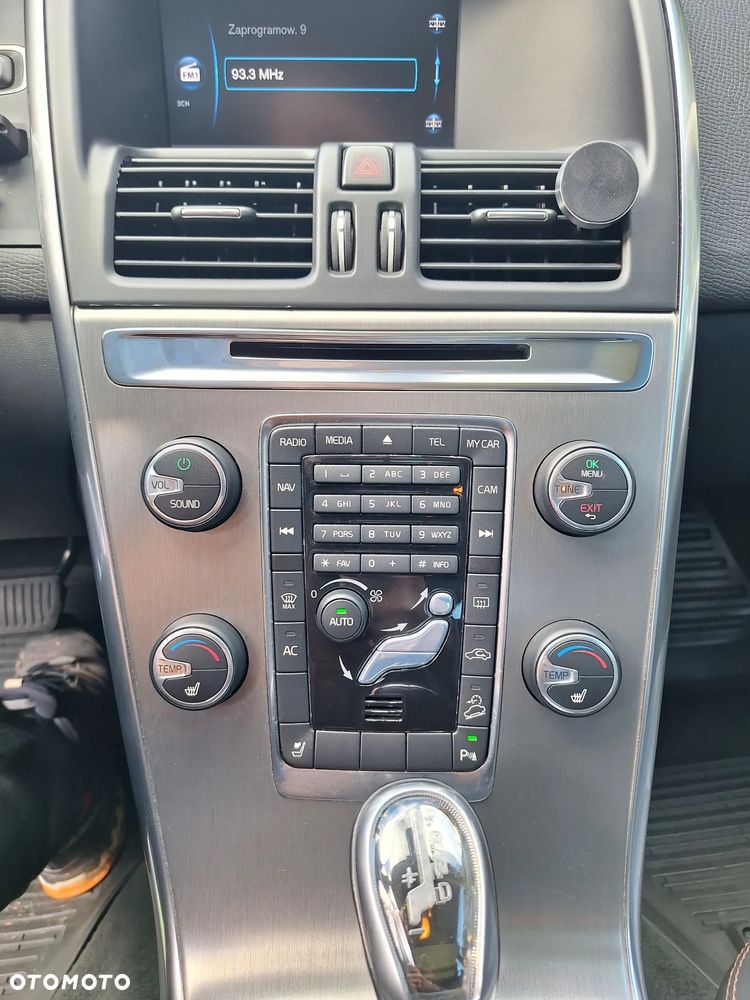 Volvo XC 60 - 6
