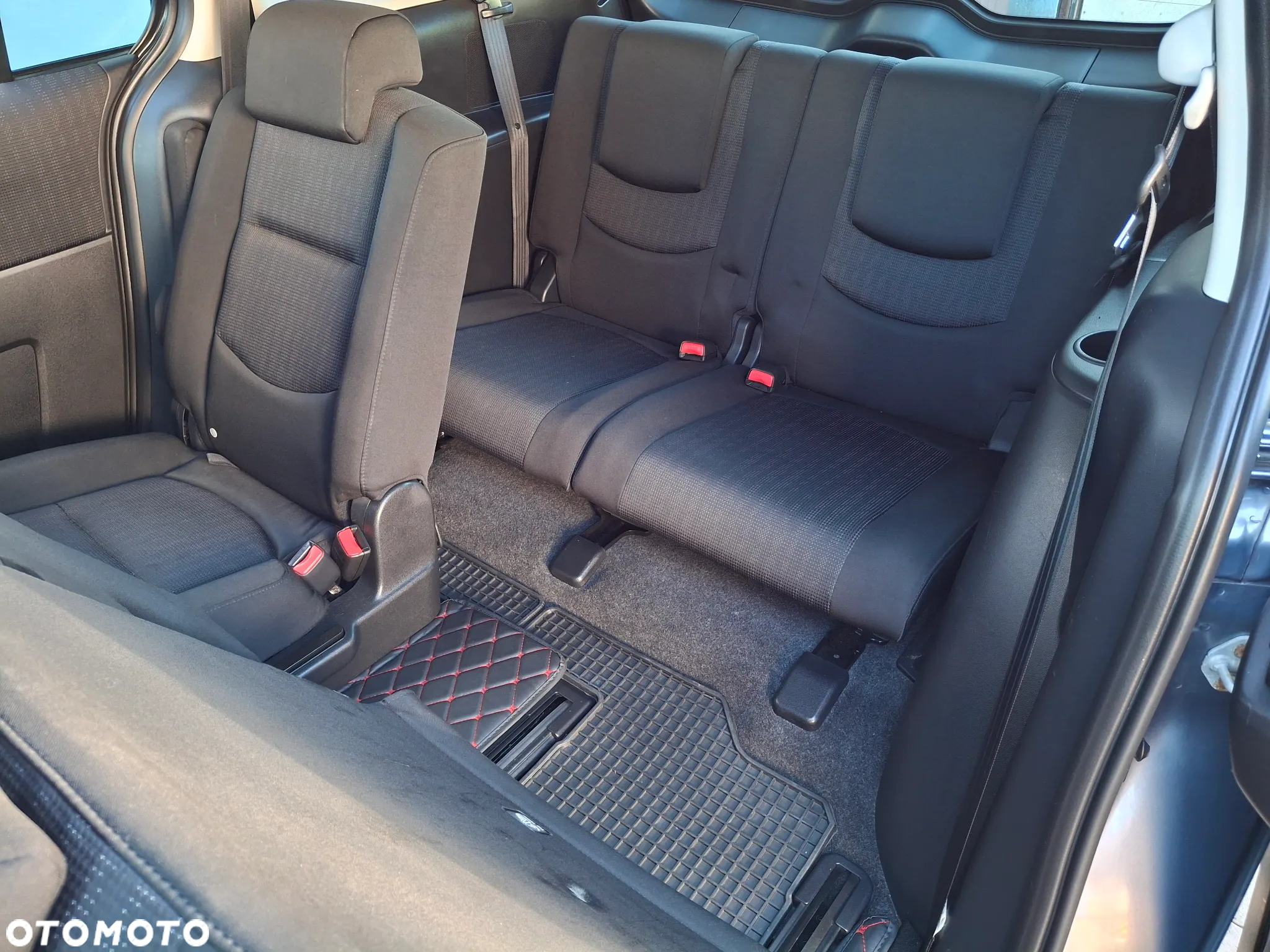 Mazda 5 2.0 CD DPF Exclusive - 13