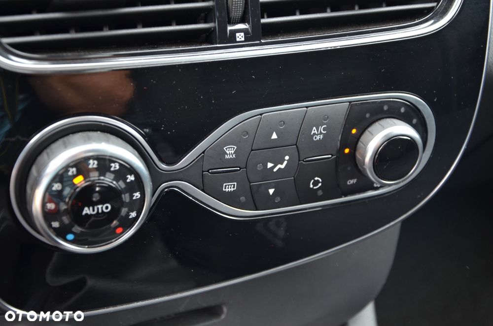 Renault Clio - 24