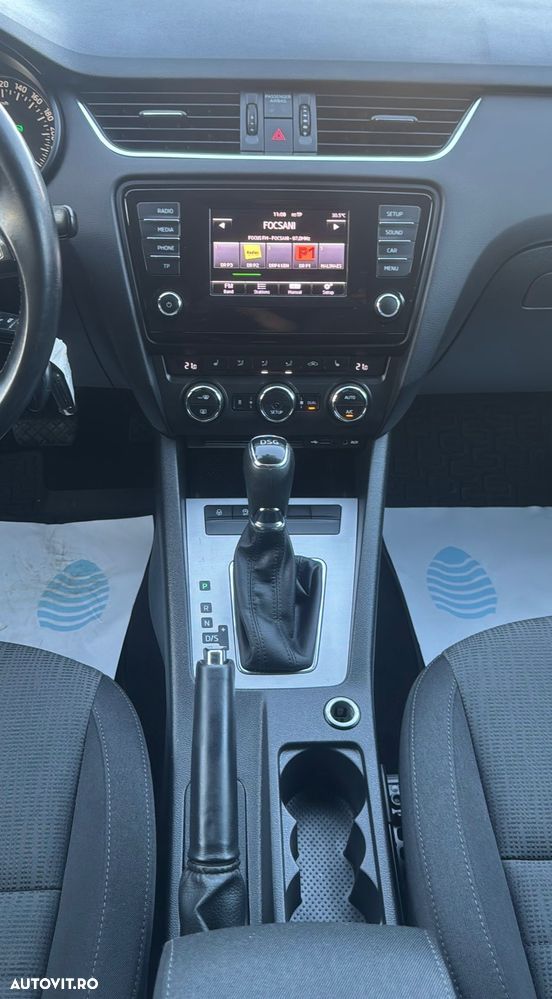 Skoda Octavia 2.0 TDI ELEGANCE DSG - 11