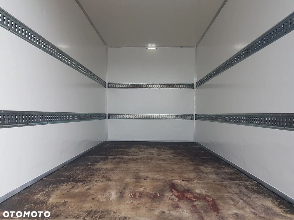 Mercedes-Benz Sprinter 8EP KONTENER 4,11x2,15x2,30 KLIMA 314CDI MANUAL 6-BIEGÓW - 17