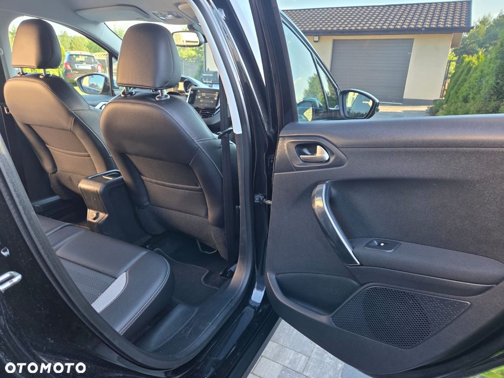Peugeot 2008 1.6 BlueHDi Crossway S&S - 11