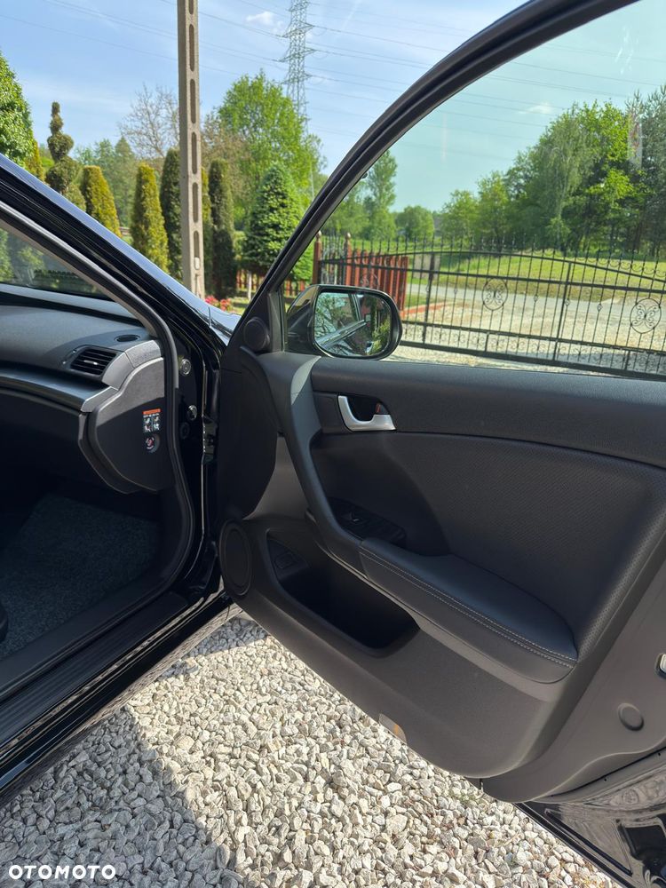 Honda Accord 2.4 Executive - 28