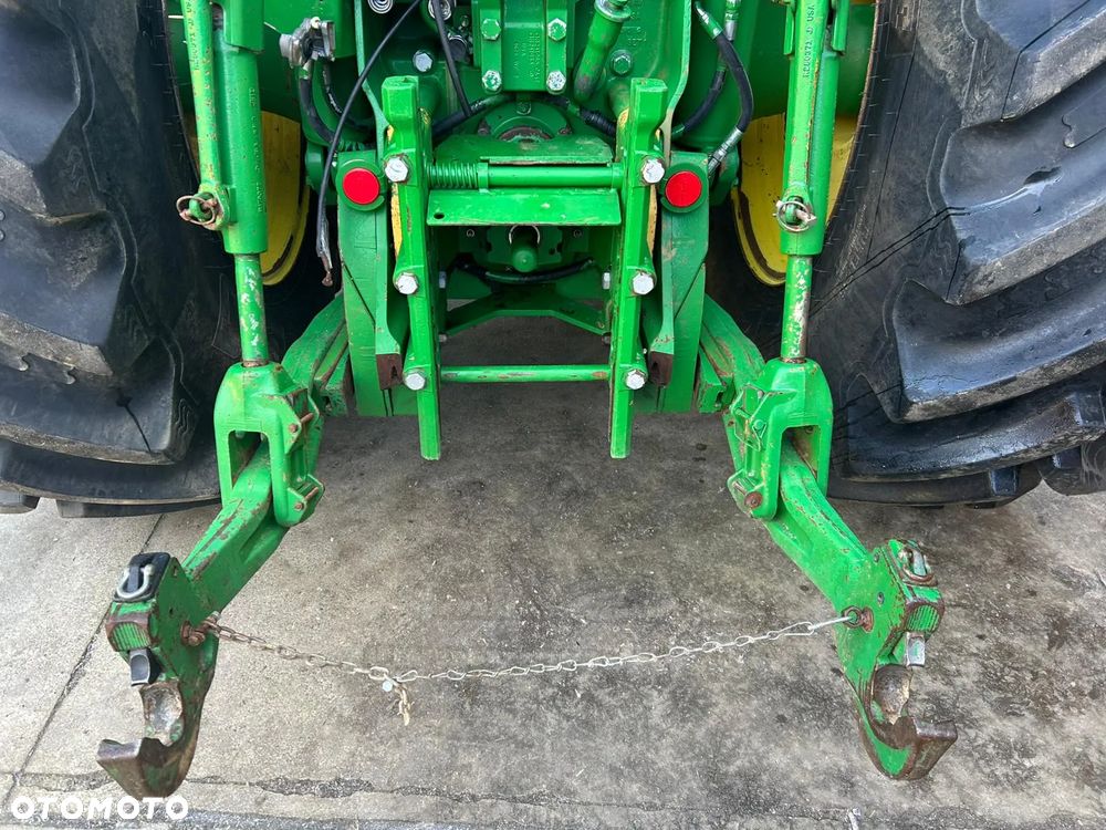 John Deere 8310R - 11