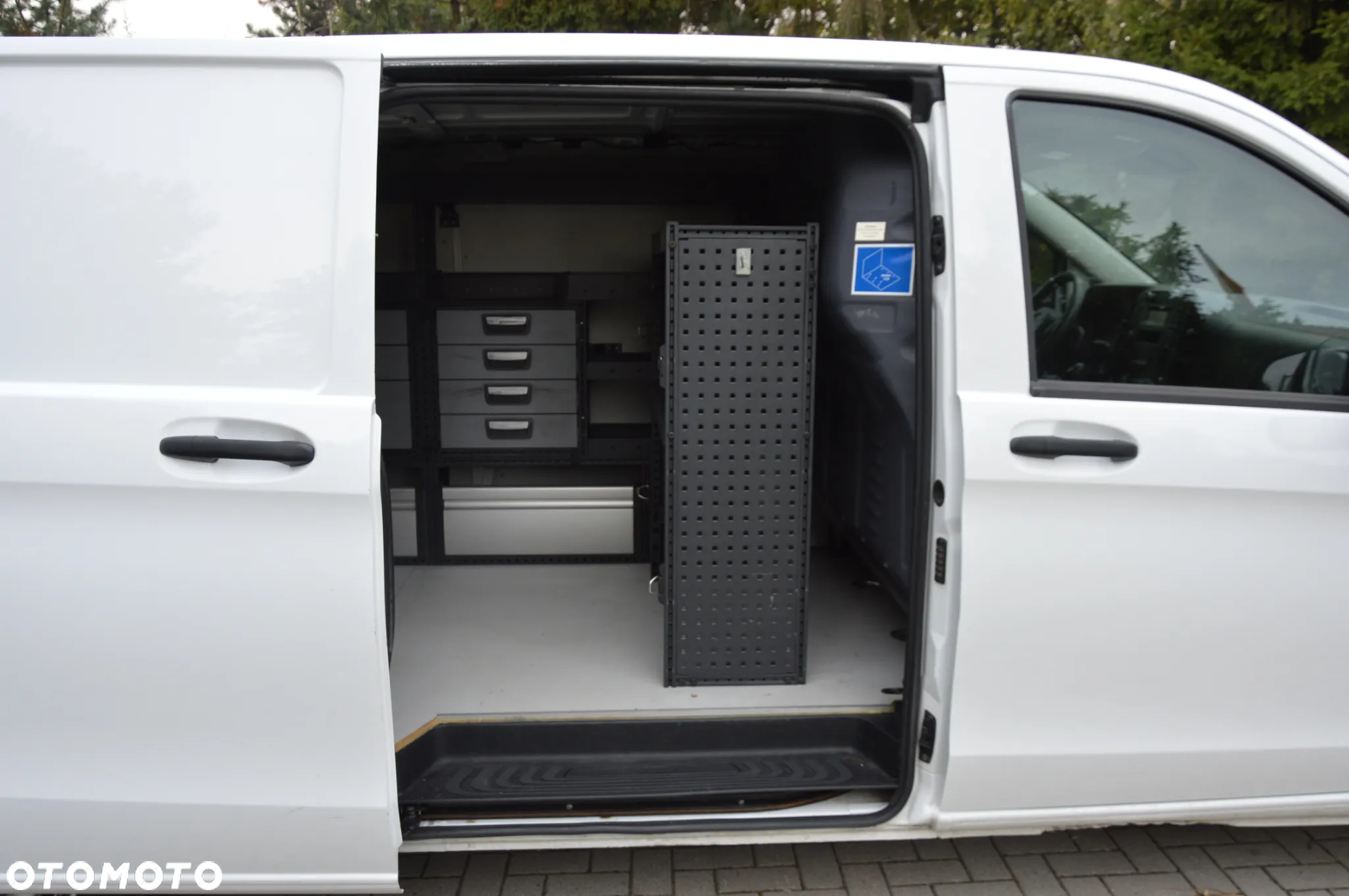 Mercedes-Benz VITO - 21