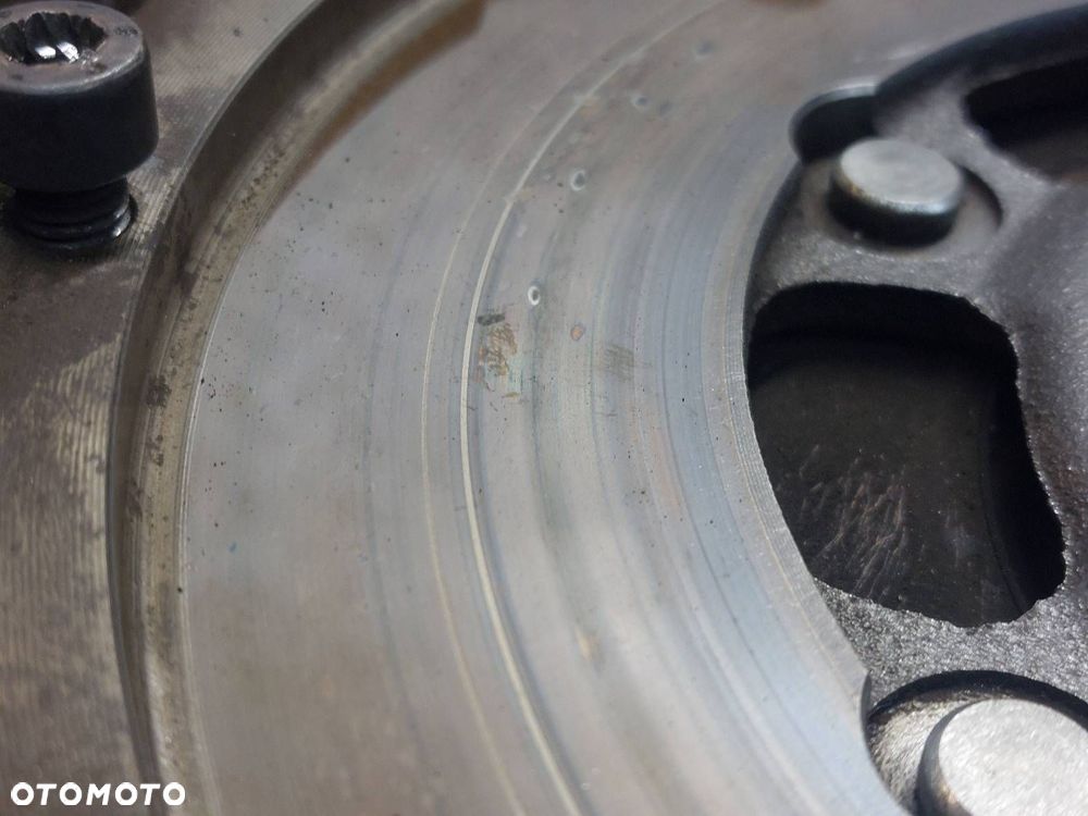 KOŁO DWUMASOWE + TARCZA + DOCISK + ŁOŻYSKO AUDI A4 B6 1.8 T 058105266H - 2