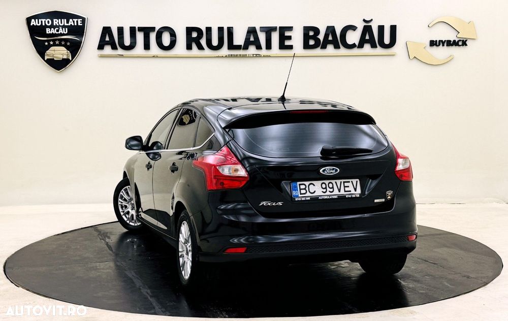 Ford Focus - 7