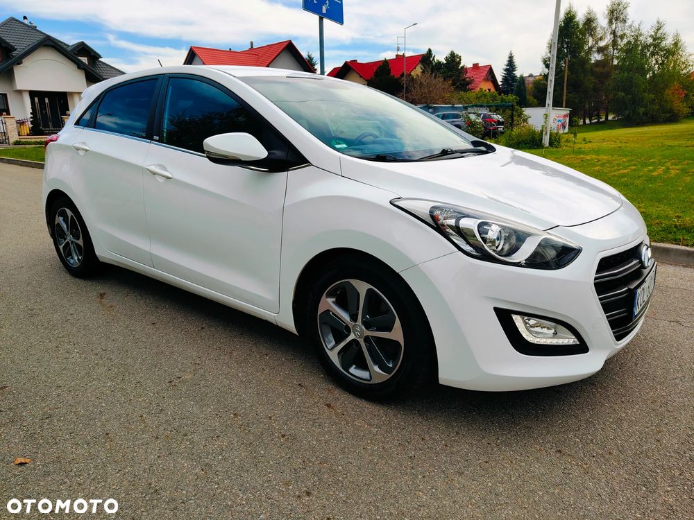 Hyundai i30 blue 1.6 GDI Passion - 18