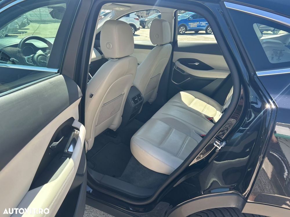 Jaguar E-Pace D180 AWD R-Dynamic S - 25